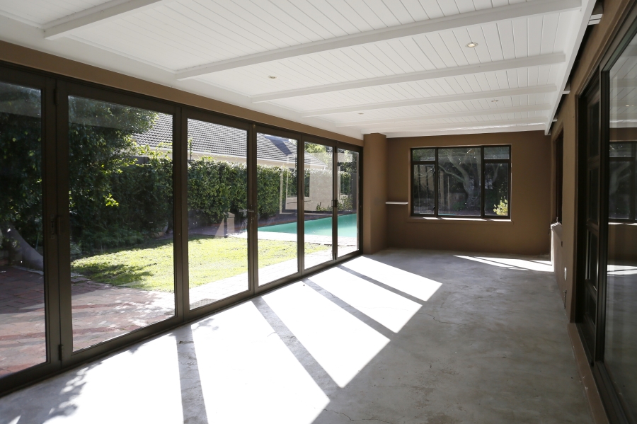 To Let 4 Bedroom Property for Rent in Tokai Western Cape